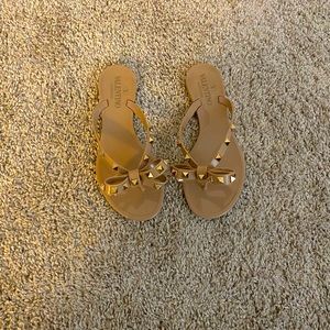 Valentino bow sandals size 35. Excellent condition!!!